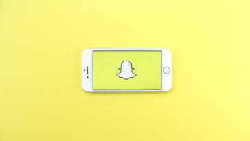 aplikacja snapchat na telefonie iphone