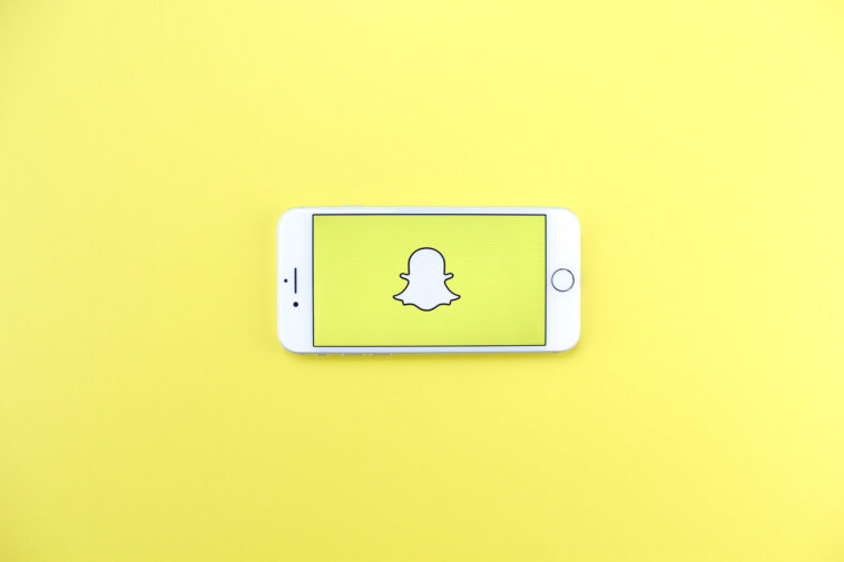 aplikacja snapchat na telefonie iphone
